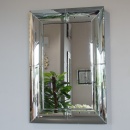 Prostokątne lustro dekoracyjne w fazowanej ramie lustrzanej Angelia 120x80cm