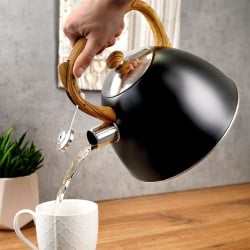 Czajnik czarny z brązową rączką gwizdkiem automat gaz indukcja 3 l