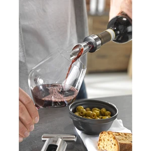 Dozownik z zatyczką do wina Zwilling Sommelier - 13 cm Dozownik z zatyczką do wina Zwilling Sommelier - 13 cm