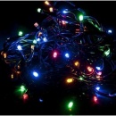 Lampki świąteczne kolorowe w ciemności